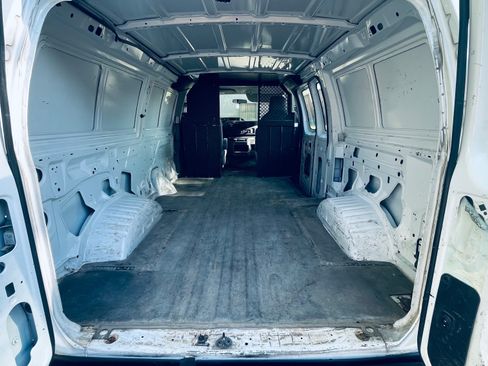 Used 2013 Ford E-150 and Econoline 150 w/ Commercial Cargo Van Pkg RWD image 6