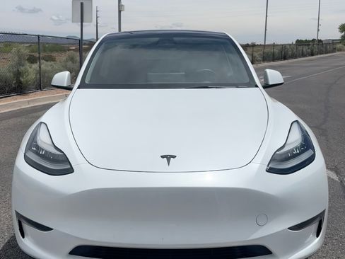 Used 2023 Tesla Model Y Long Range AWD/4WD image 4