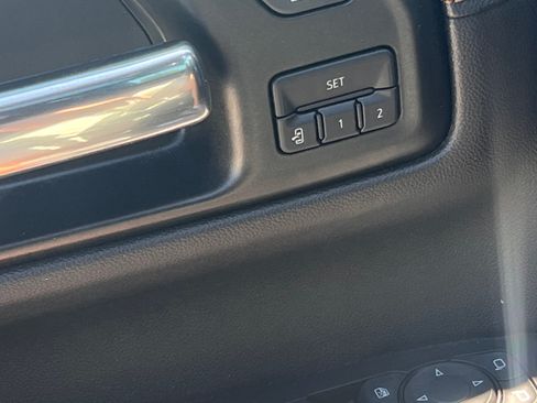 Used 2020 GMC Sierra 1500 AT4 w/ AT4 Premium Package AWD/4WD image 17