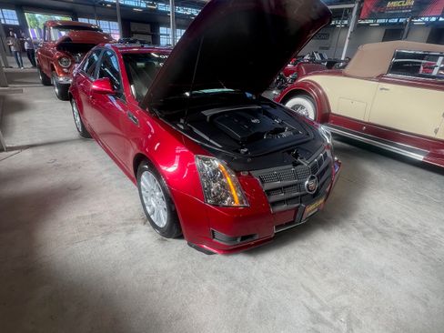 Used 2011 Cadillac CTS Luxury image 14