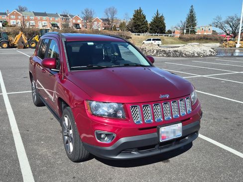 Used 2014 Jeep Compass Limited w/ Sun/Sound Group image 3