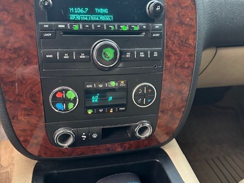 Used 2008 Chevrolet Silverado 3500 LTZ w/ Suspension Package, Off-Road image 4