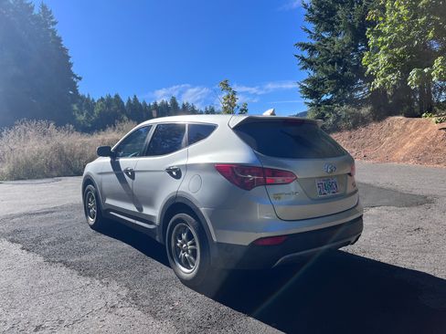 Used 2014 Hyundai Santa Fe Sport AWD/4WD image 8