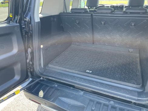 Used 2008 Toyota FJ Cruiser 4WD image 16