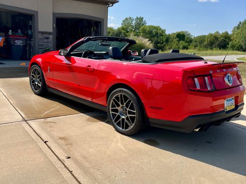 Used 2012 Ford Mustang Shelby GT500 w/ SVT Performance Pkg image 10