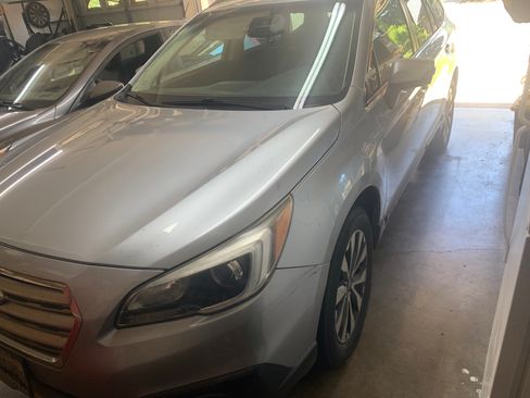 Used 2017 Subaru Outback 2.5i Limited AWD/4WD image 1