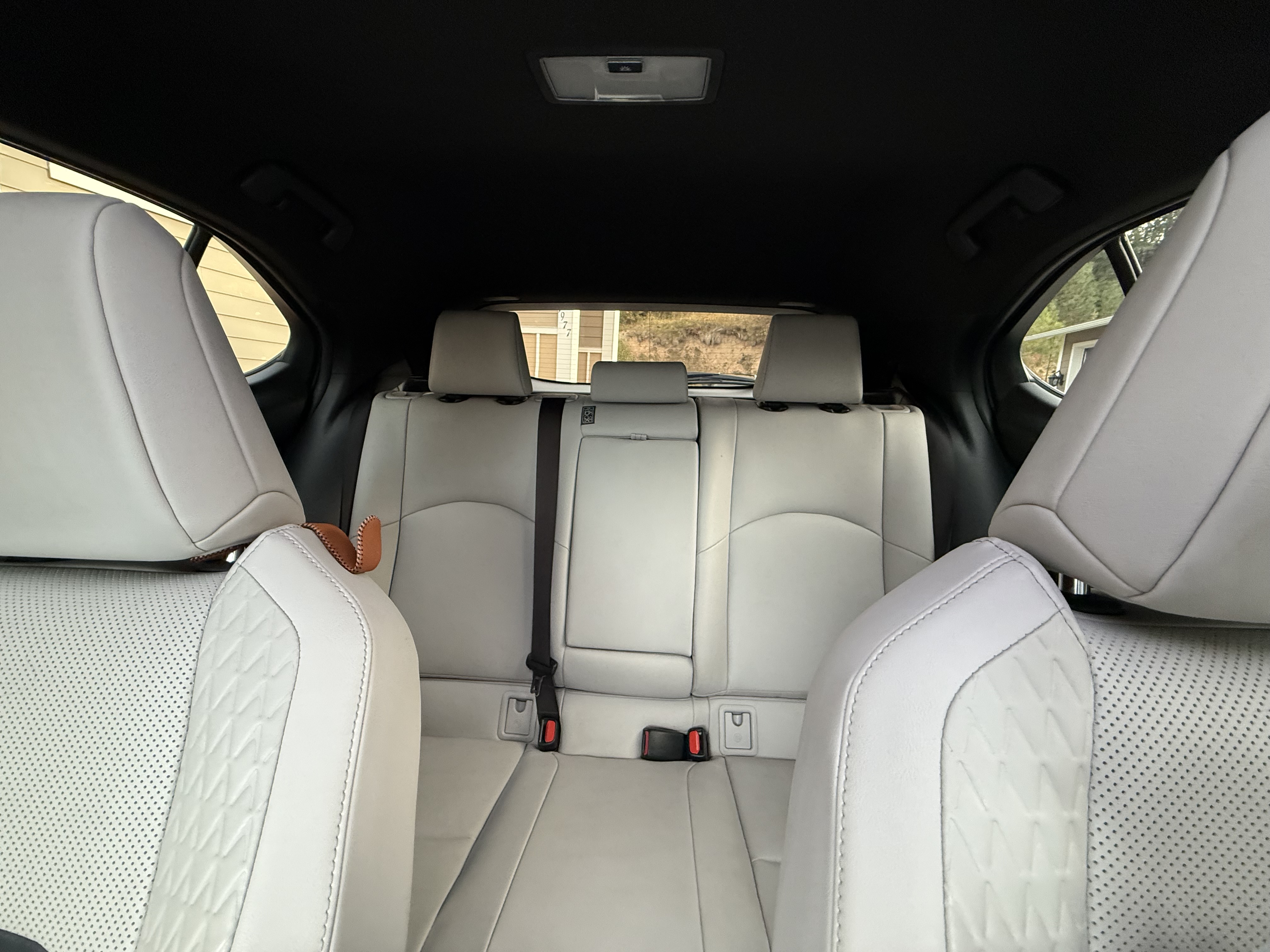 Used 2019 Lexus UX 250h w/ Premium Package AWD/4WD image 18