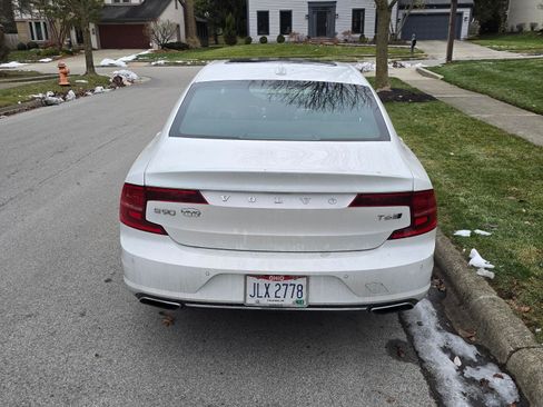 Used 2020 Volvo S90 T6 R-Design w/ Protection Package Premier image 8