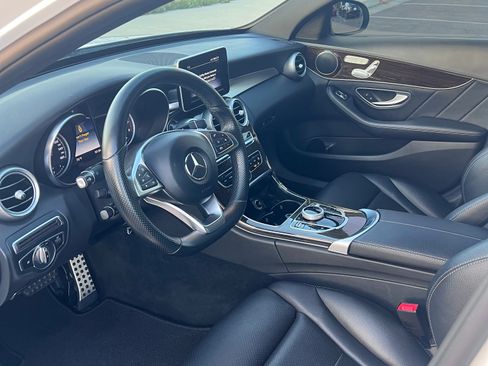 Used 2018 Mercedes-Benz C 300 Sedan image 17