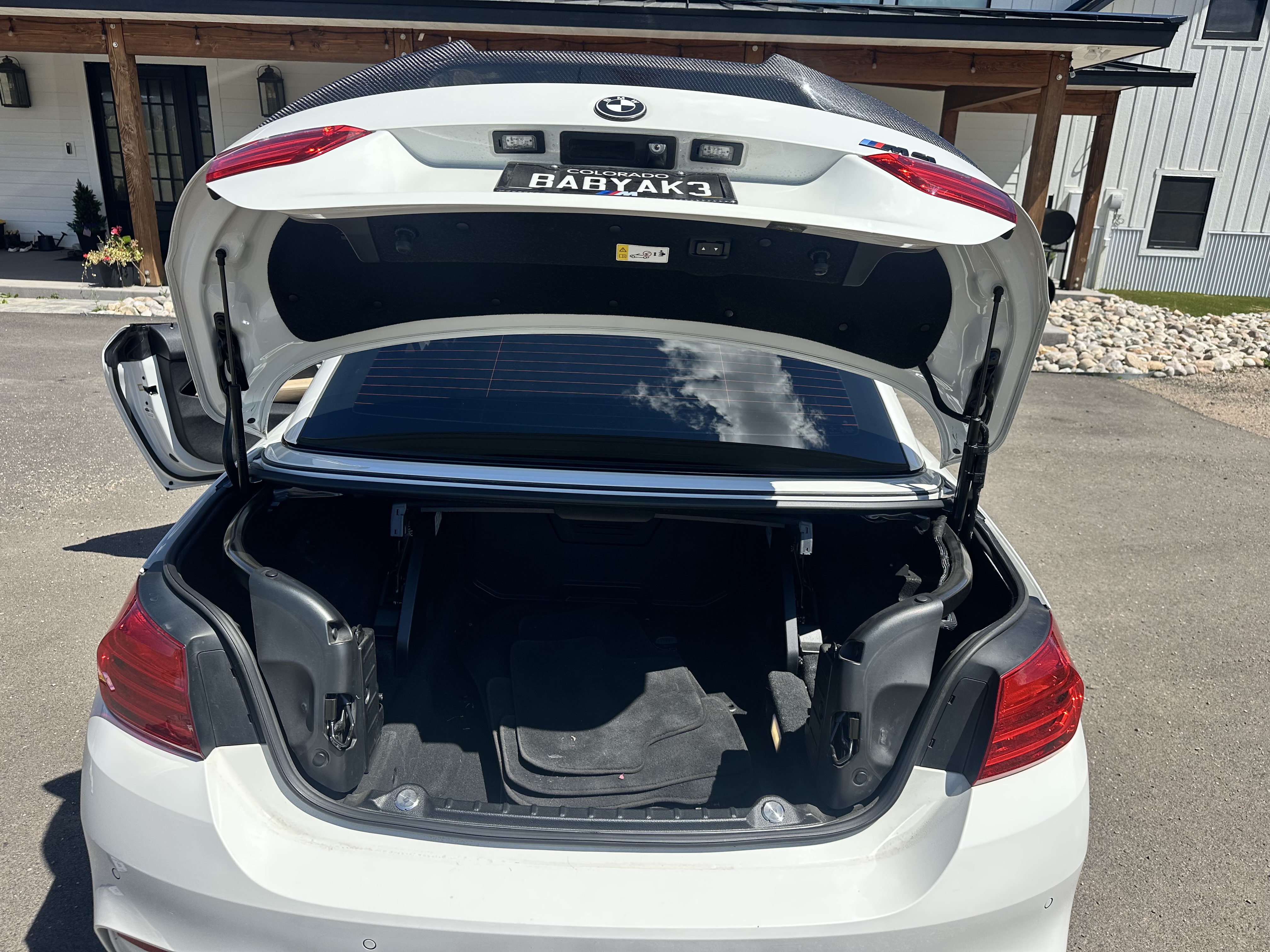 Used 2016 BMW M4 Convertible RWD image 19