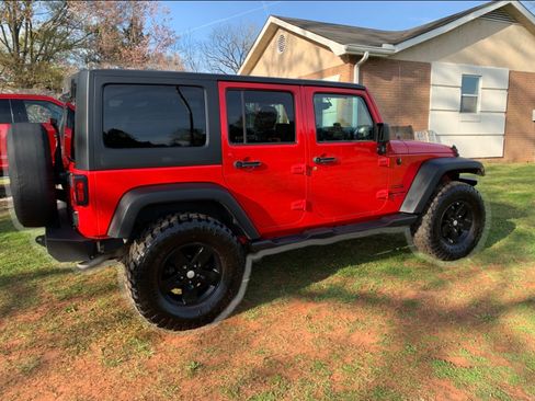 Used 2018 Jeep Wrangler Unlimited Sport S image 5