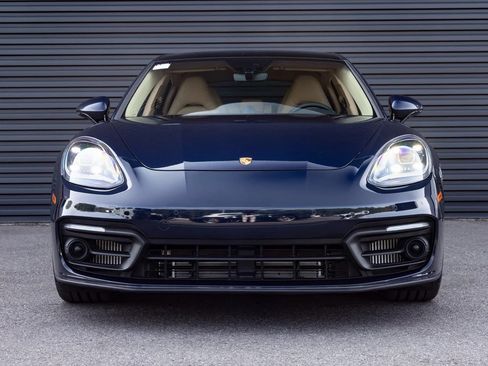 Used 2023 Porsche Panamera image 8