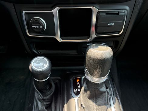 Used 2021 Jeep Wrangler Unlimited Sport AWD/4WD image 20