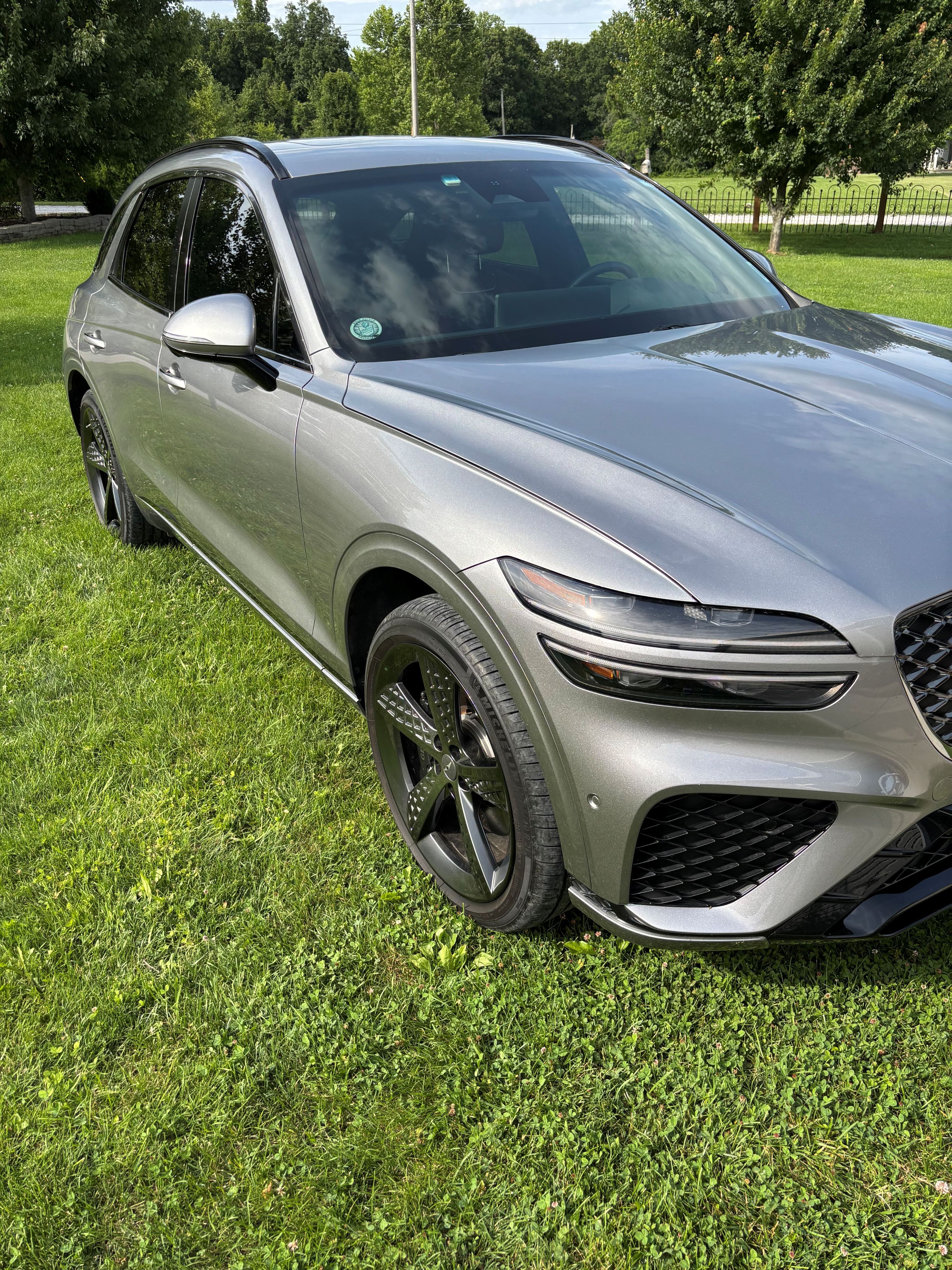Used 2023 Genesis GV70 2.5T w/ Sport Prestige Package AWD/4WD image 2