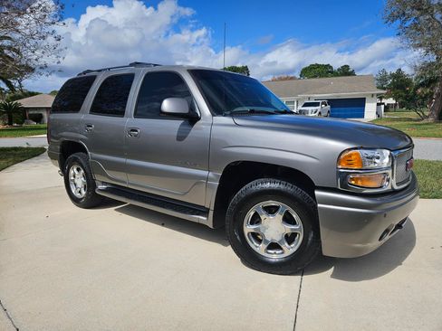 Used 2006 GMC Yukon Denali image 1