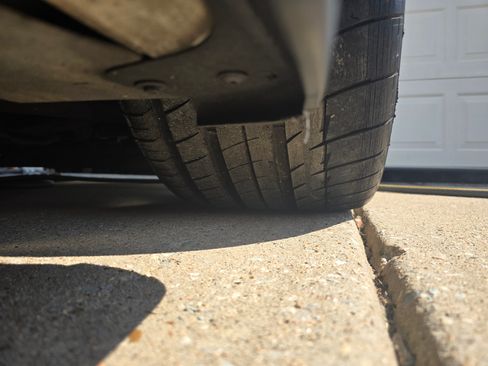 Used 2013 Chevrolet Corvette Z06 w/ 3LZ Preferred Equipment Group image 12