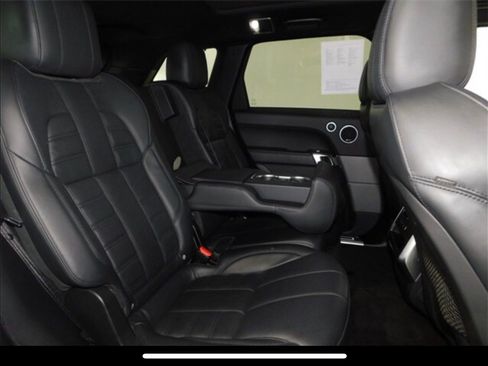 Used 2016 Land Rover Range Rover Sport HSE image 15