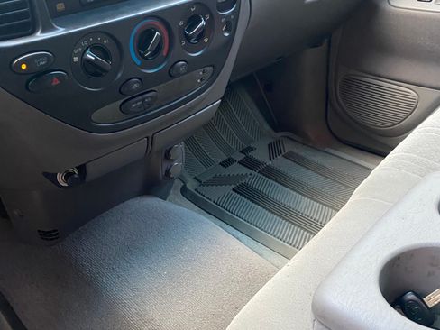 Used 2004 Toyota Tundra SR5 image 10