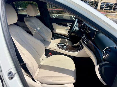 Used 2019 Mercedes-Benz E 300 image 23