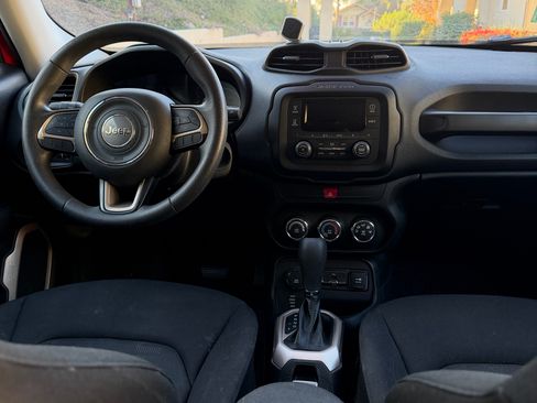 Used 2017 Jeep Renegade Sport w/ Power & Air Group image 6