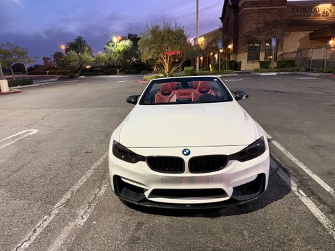 Used 2015 BMW M4 Convertible 2D image 1