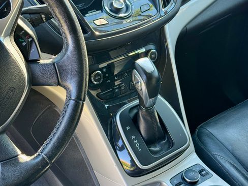 Used 2014 Ford C-MAX Energi SEL w/ Equipment Group 303A image 8