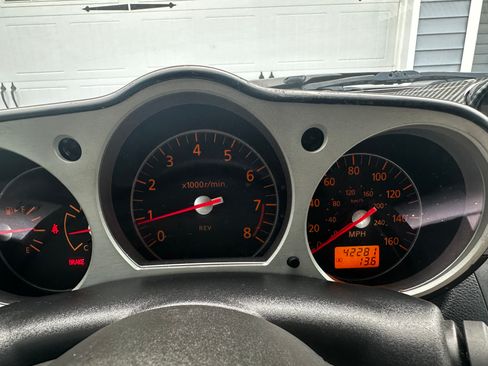 Used 2006 Nissan 350Z Touring image 16