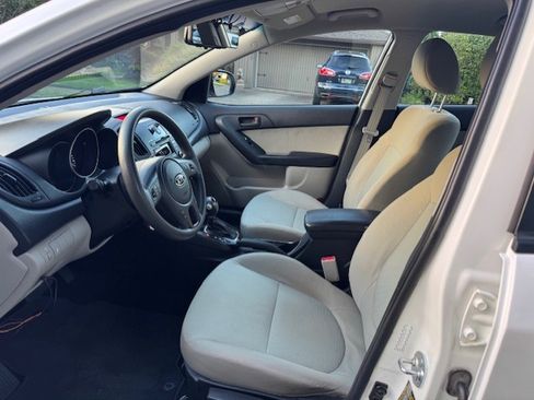 Used 2012 Kia Forte EX image 8