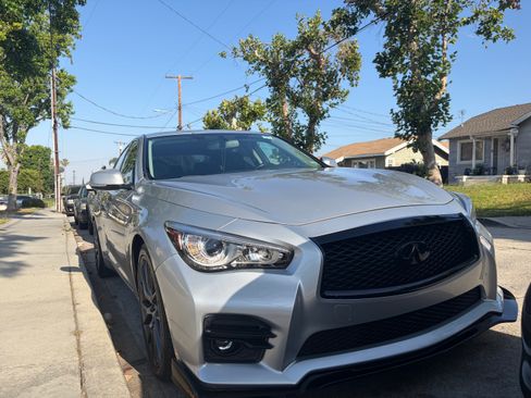 Used 2014 INFINITI Q50 Hybrid w/ Navigation Package RWD image 4
