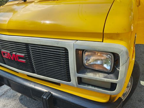 Used 1996 GMC G3500 Vandura image 8