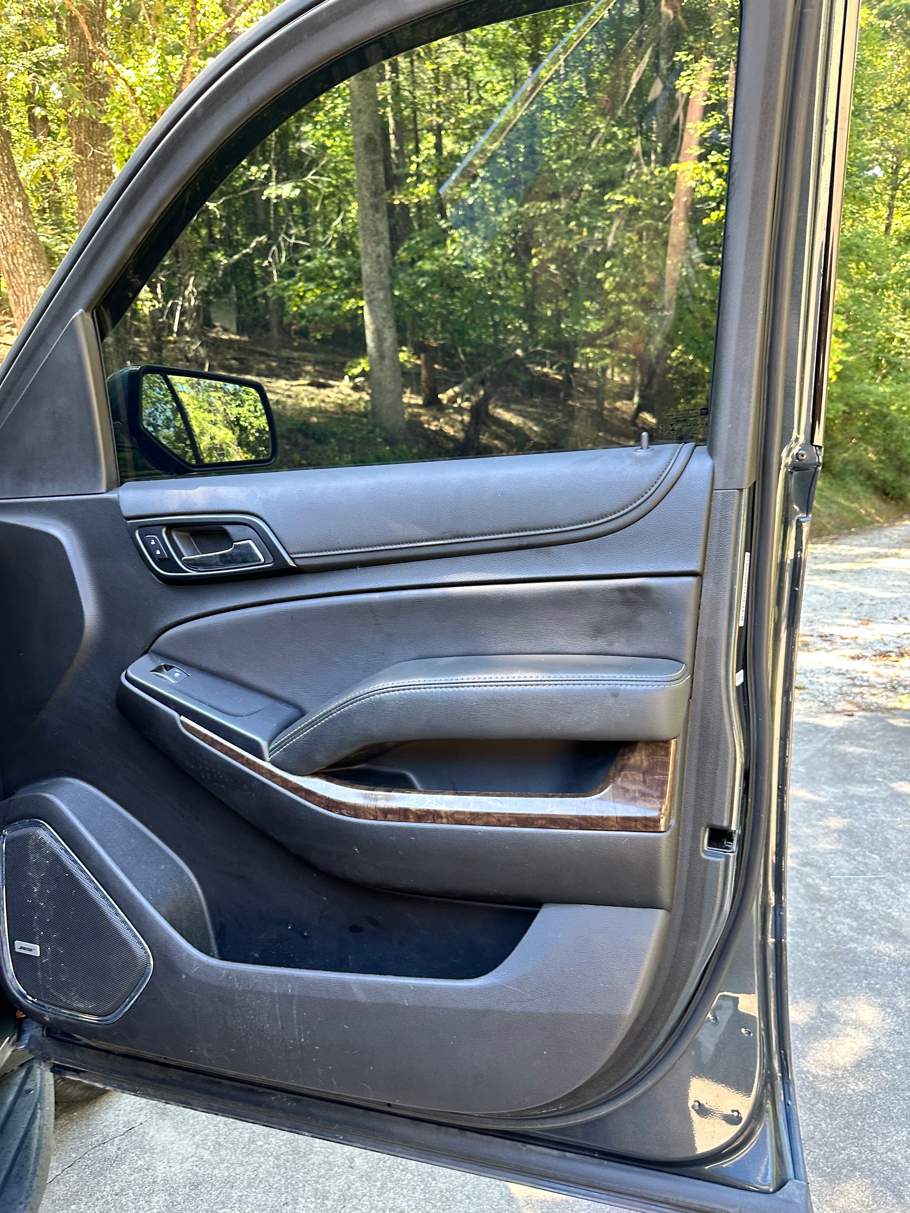 Used 2019 Chevrolet Tahoe LT AWD/4WD image 14