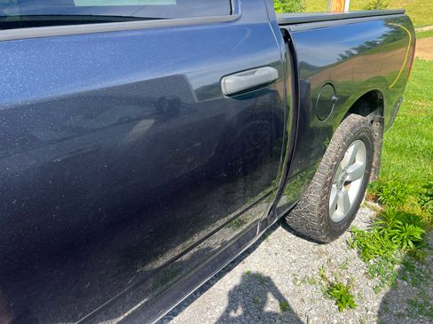 Used 2015 RAM 1500 Express AWD/4WD image 6