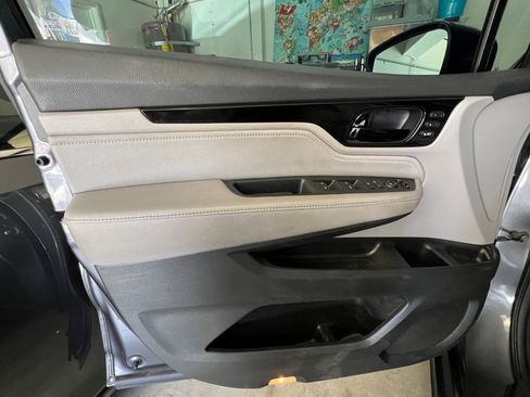 Used 2018 Honda Odyssey Elite image 13