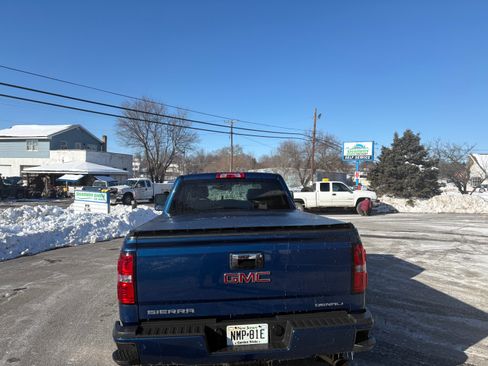 Used 2015 GMC Sierra 2500 Denali image 5