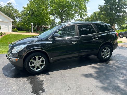 Used 2009 Buick Enclave CXL w/ Entertainment Package #4 image 5