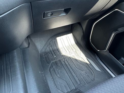 Used 2024 GMC Sierra 1500 Elevation image 17