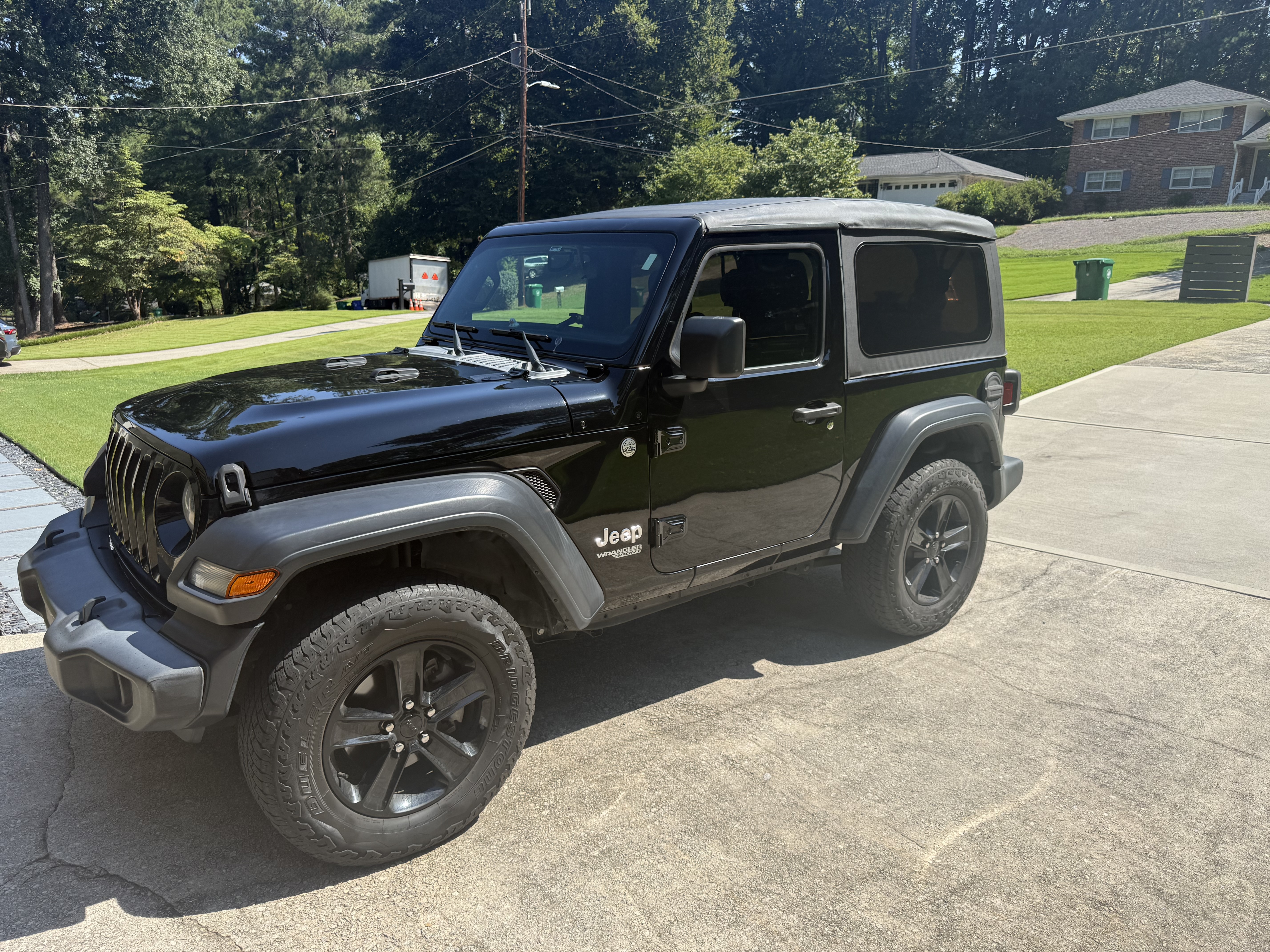 Used 2020 Jeep Wrangler Sport AWD/4WD image 1