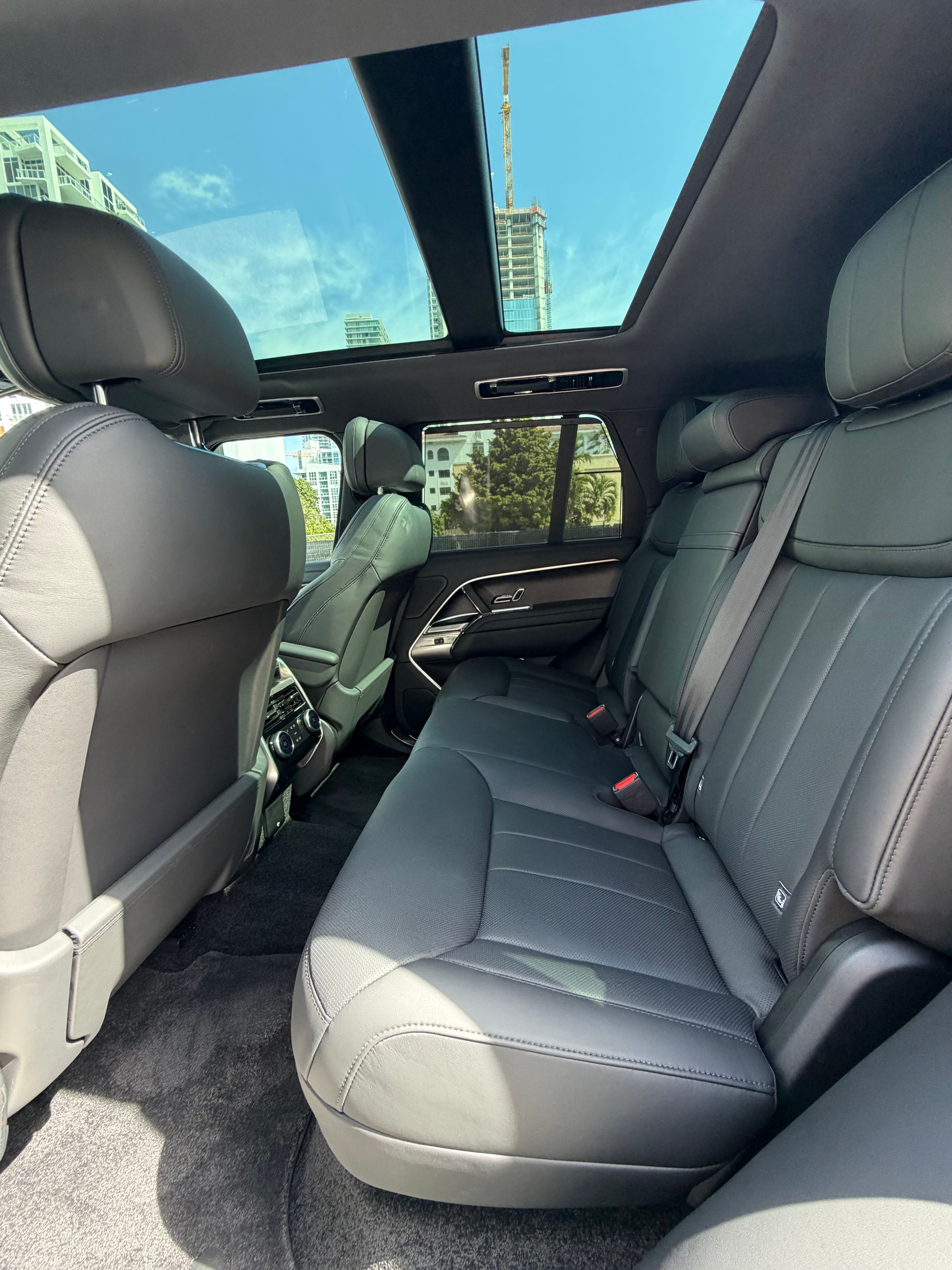 Used 2024 Land Rover Range Rover SE AWD/4WD image 22