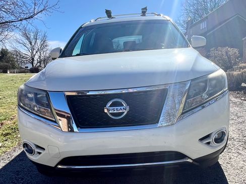 Used 2016 Nissan Pathfinder Platinum image 4