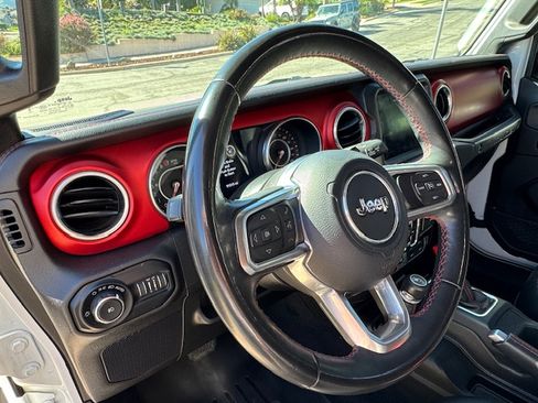 Used 2019 Jeep Wrangler Unlimited Rubicon image 19