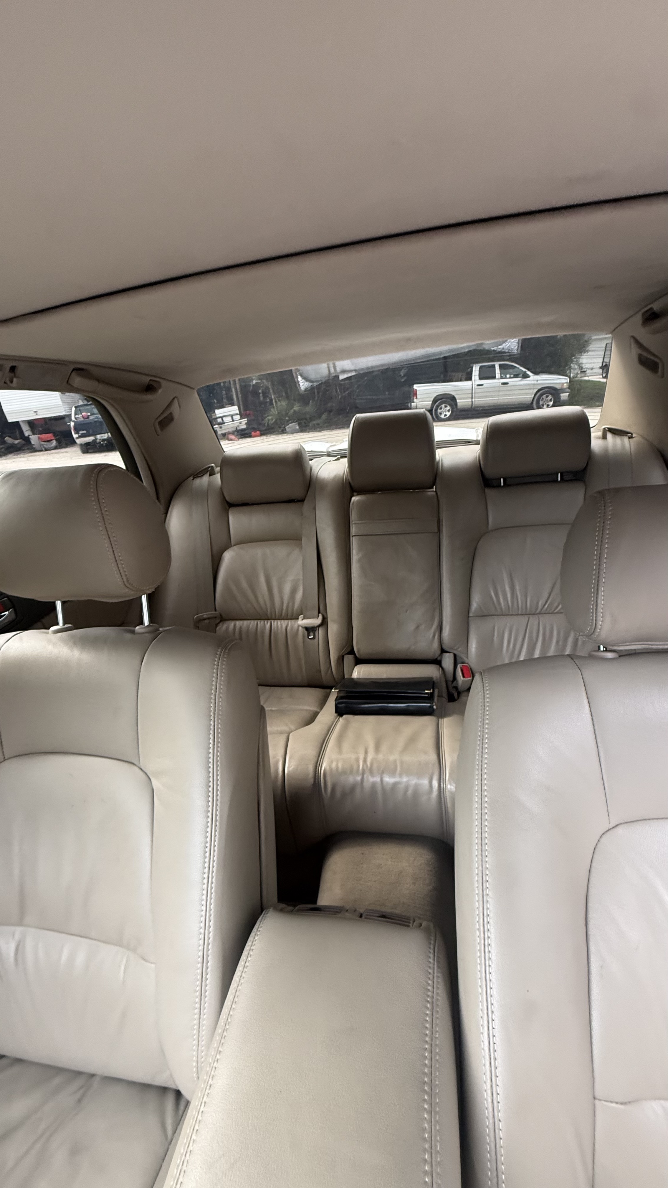 Used 1998 Lexus LS 400 RWD image 4