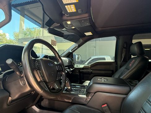 Used 2018 Ford F150 Lariat w/ Equipment Group 502A Luxury AWD/4WD image 10
