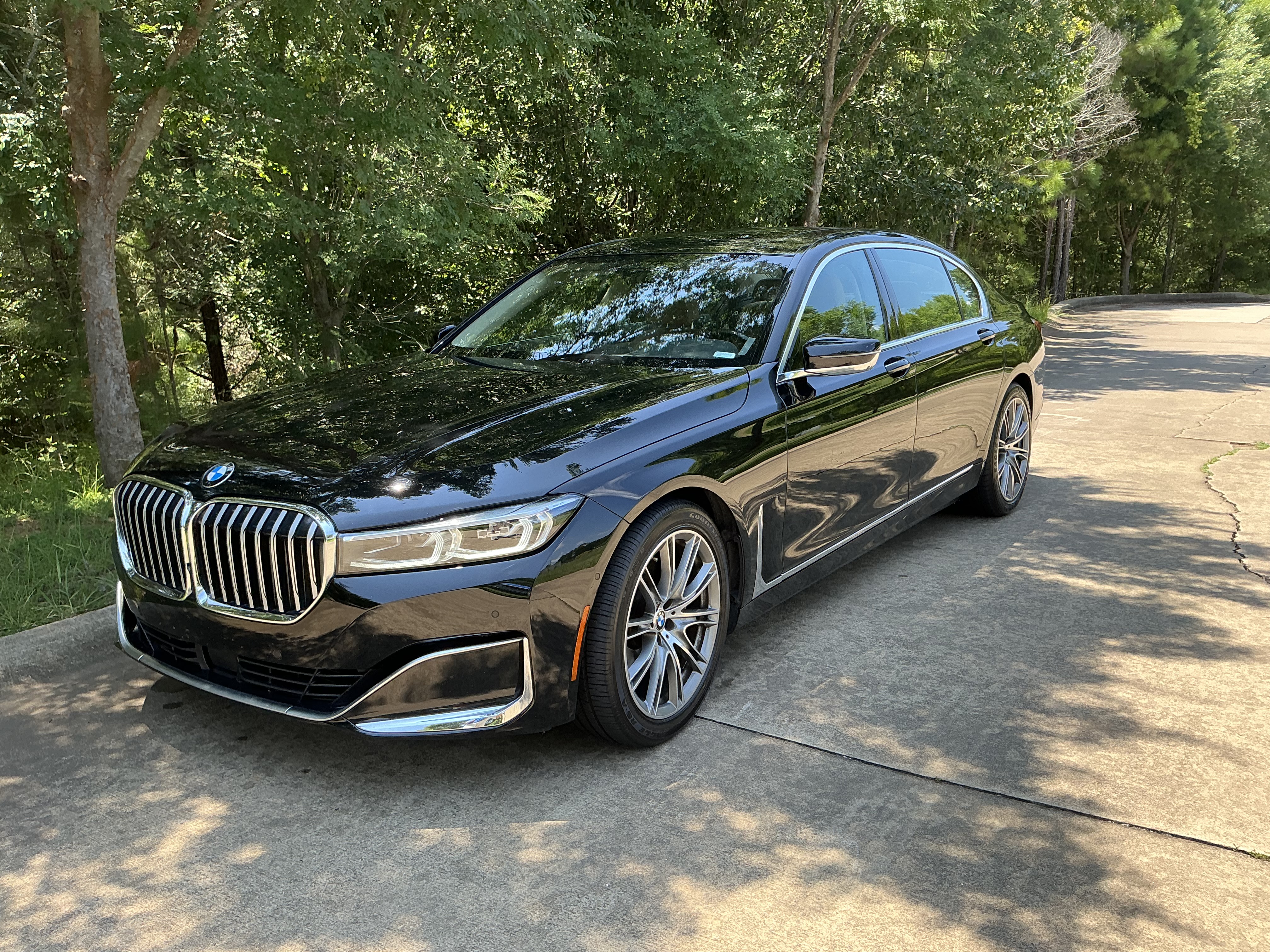 Used 2022 BMW 740i RWD image 5