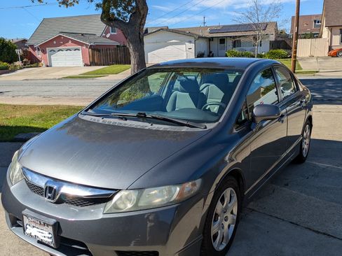 Used 2010 Honda Civic LX image 5