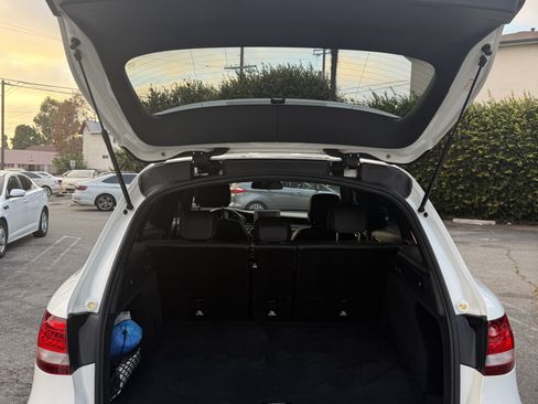 Used 2018 Mercedes-Benz GLC 300 image 8