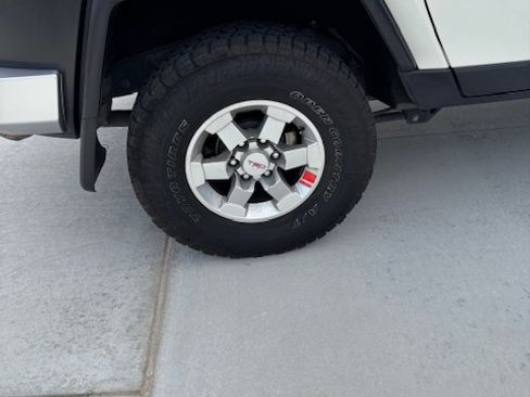 Used 2010 Toyota FJ Cruiser 2WD image 22