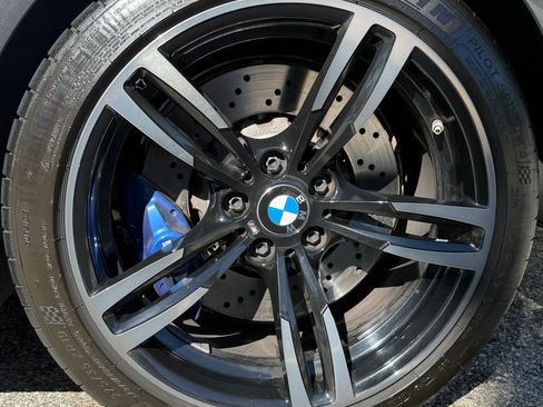 Used 2016 BMW M4 Coupe image 5