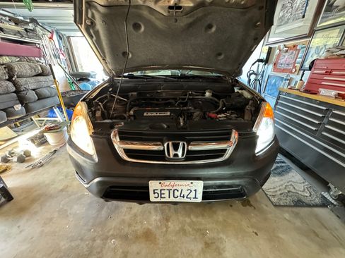 Used 2003 Honda CR-V LX image 8