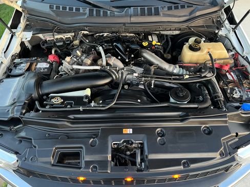Used 2019 Ford F250 Lariat w/ Lariat Ultimate Package AWD/4WD image 13