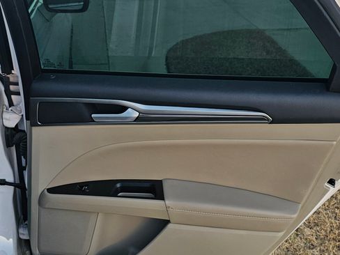 Used 2018 Ford Fusion SE w/ Equipment Group 602A image 13